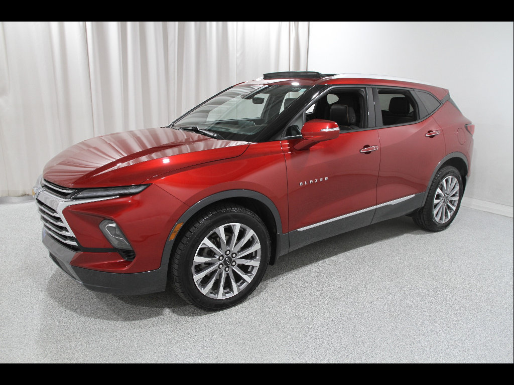 Certified 2024 Chevrolet Blazer Premier w/ Driver Confidence II Package AWD/4WD image 3