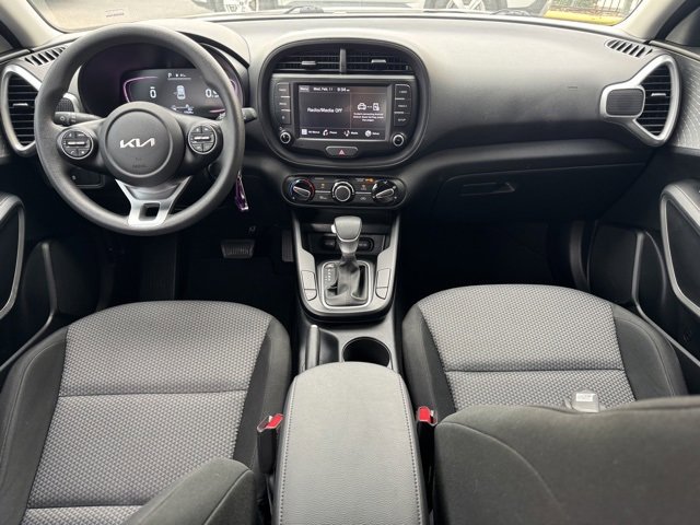 Certified 2023 Kia Soul LX w/ LX Technology Package image 12