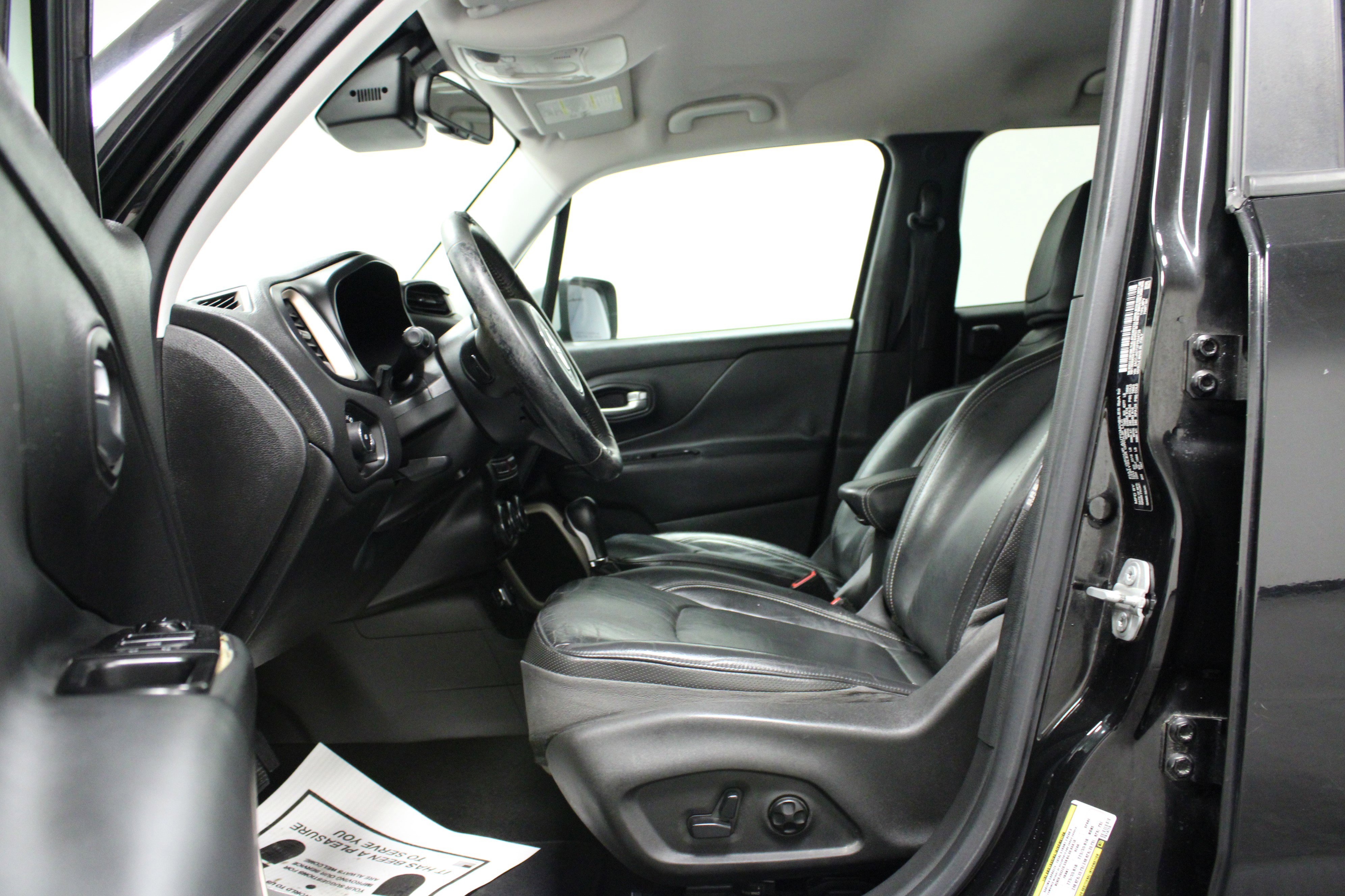 Used 2015 Jeep Renegade Limited w/ Safety & Security Group I image 12