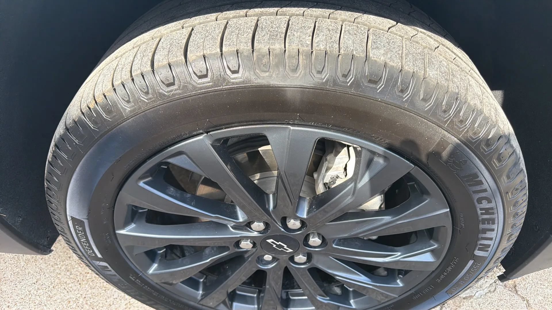 Used 2022 Chevrolet Traverse RS FWD image 19