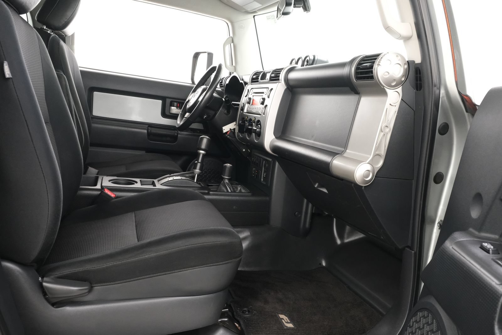 Used 2011 Toyota FJ Cruiser 4WD w/ Upgrade Pkg image 33