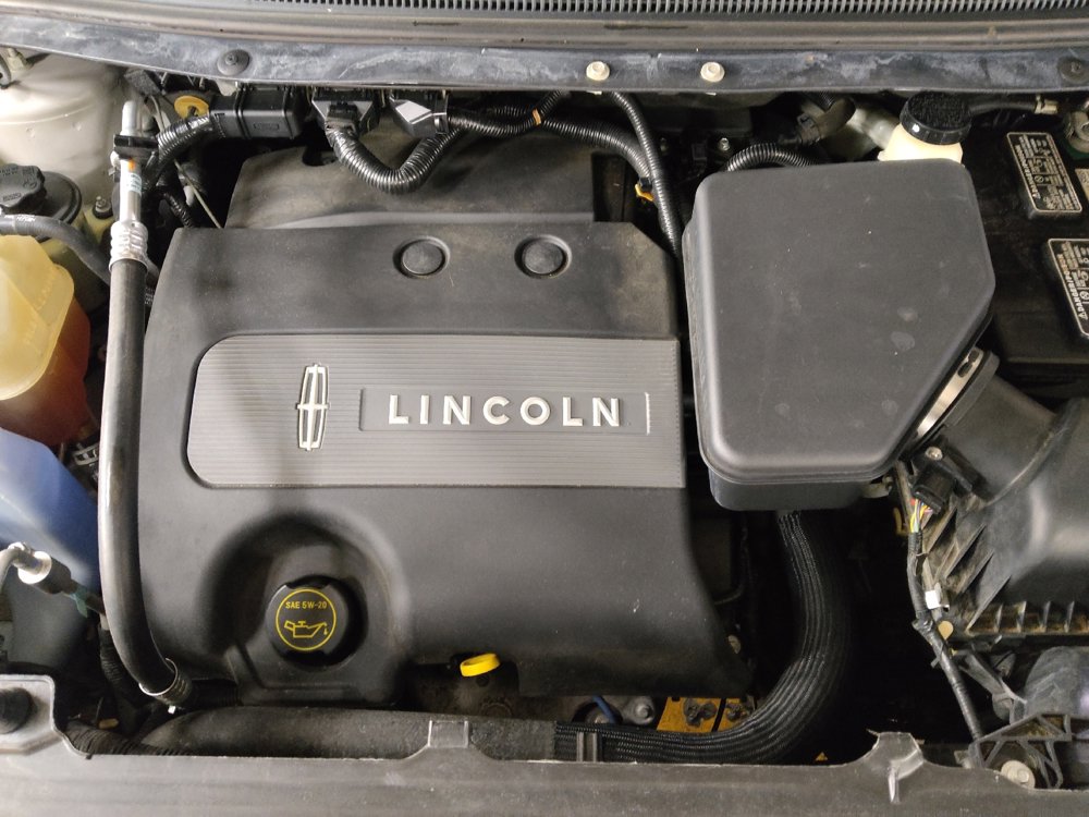 Used 2015 Lincoln MKX FWD w/ Equipment Group 102A image 30