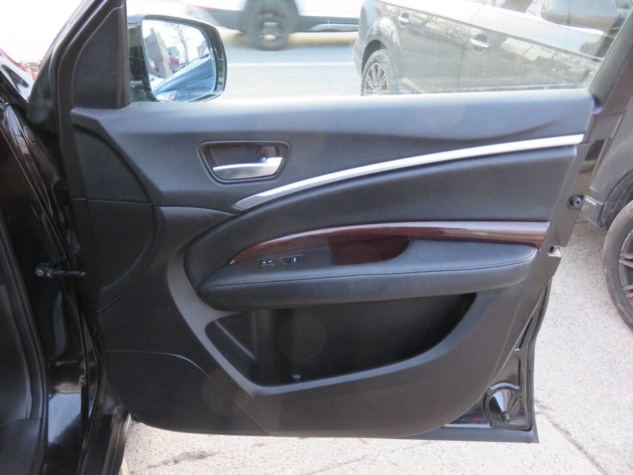 Used 2015 Acura MDX SH-AWD image 30