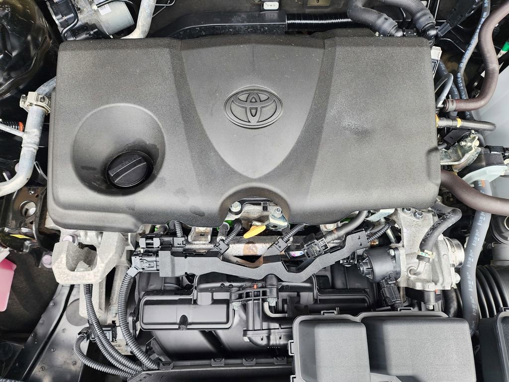 Used 2024 Toyota RAV4 XLE image 25