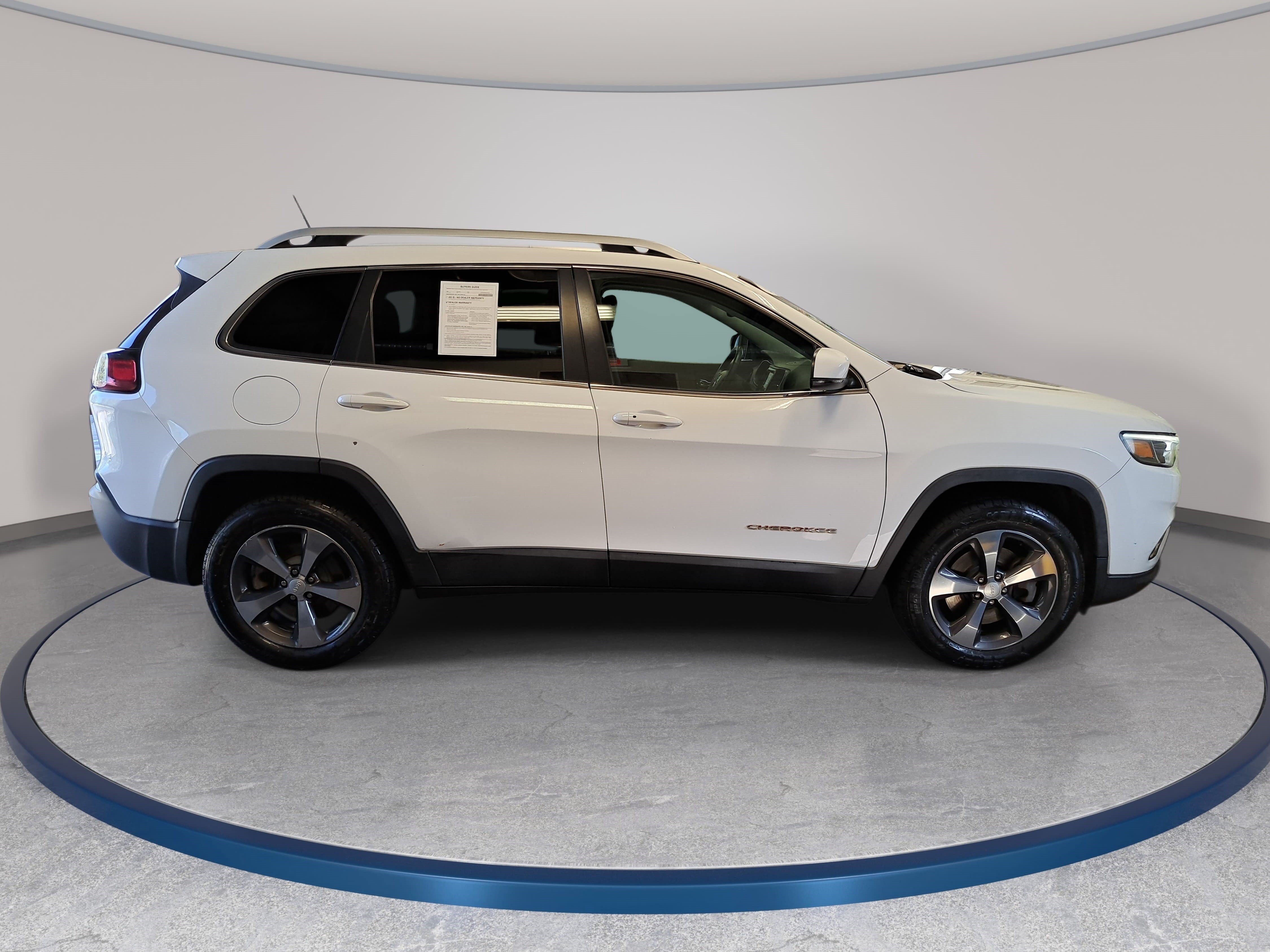 Used 2019 Jeep Cherokee Limited AWD/4WD image 4