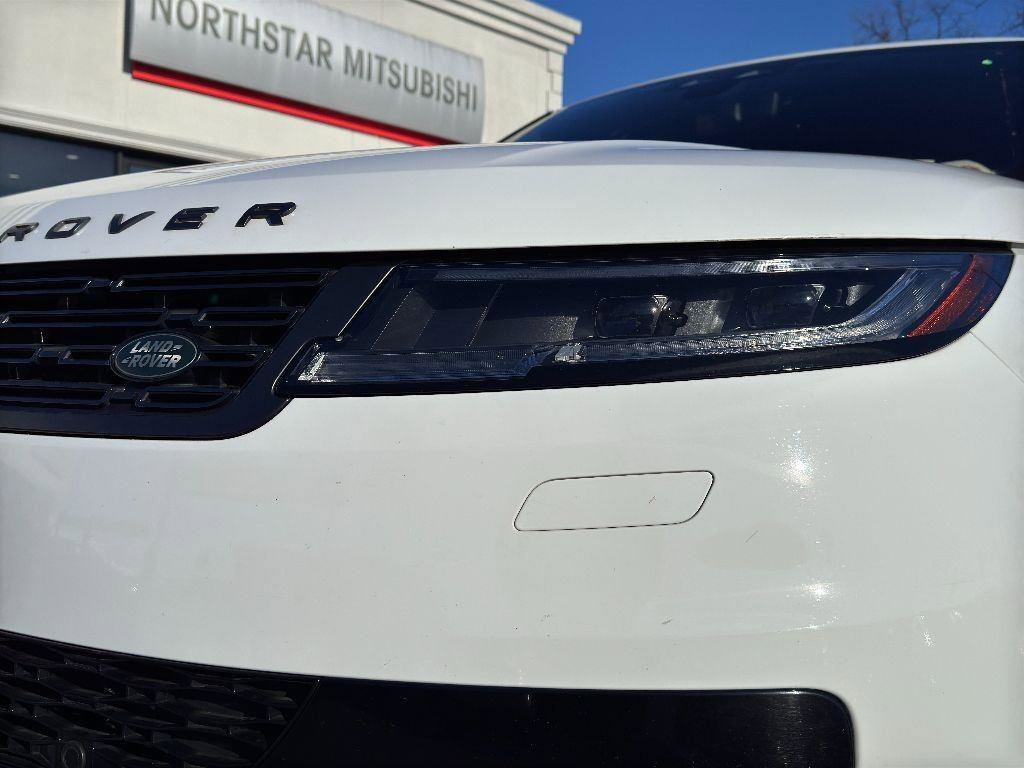Used 2023 Land Rover Range Rover Sport SE Dynamic image 15