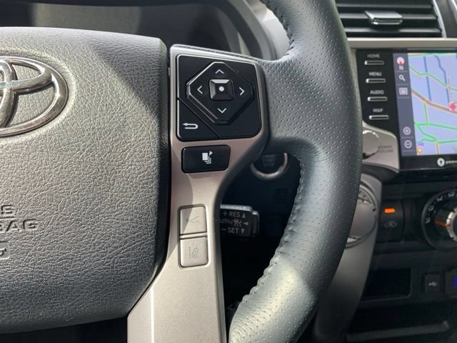 Used 2021 Toyota 4Runner SR5 AWD/4WD image 18