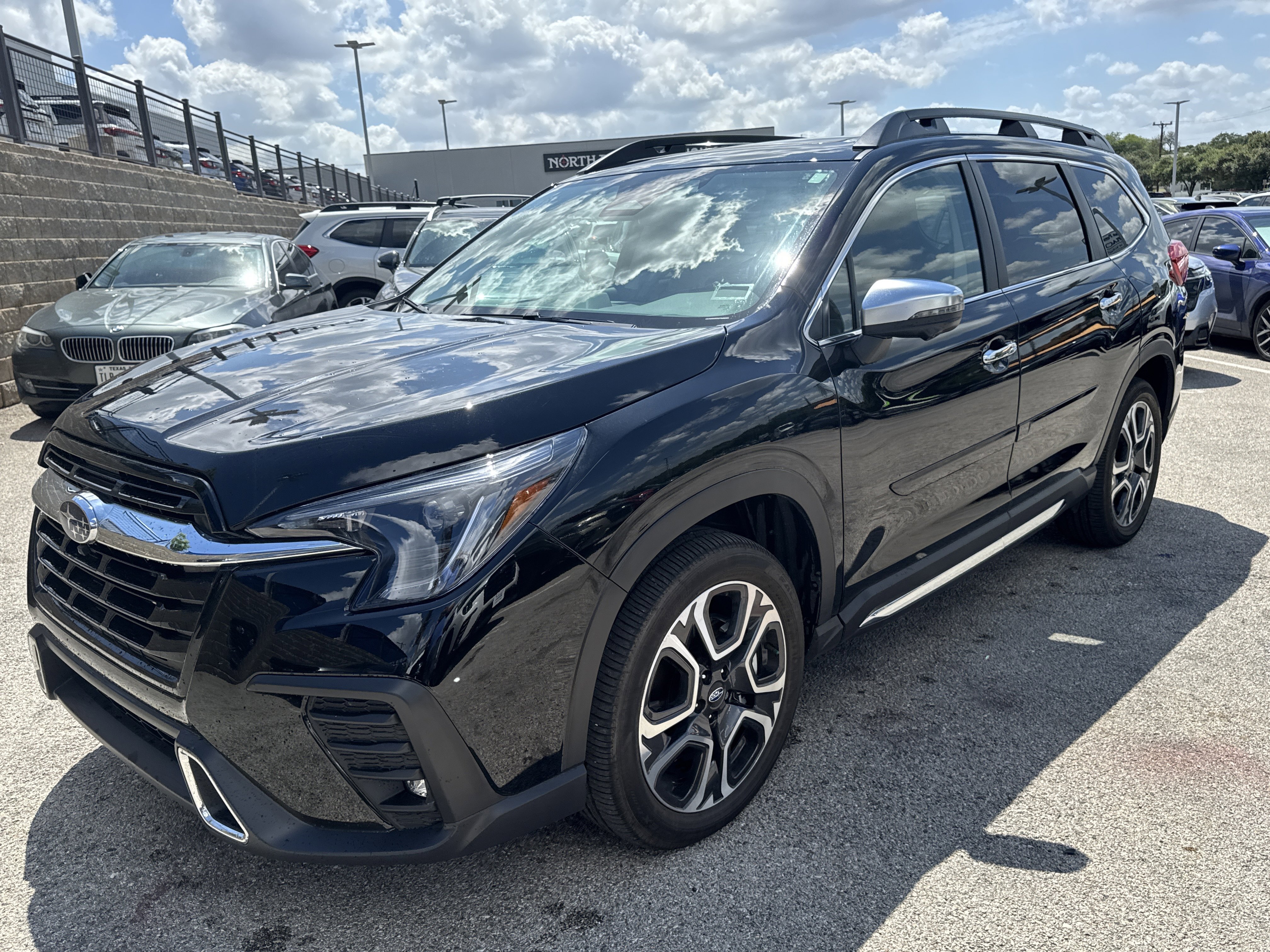 Certified 2023 Subaru Ascent Touring AWD/4WD image 7