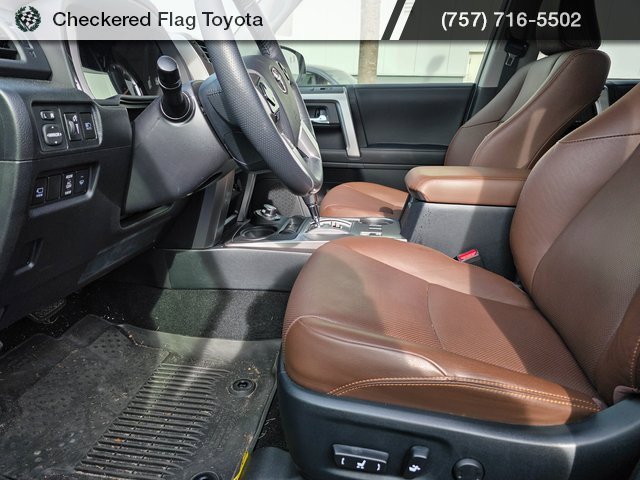 Used 2023 Toyota 4Runner Limited image 9
