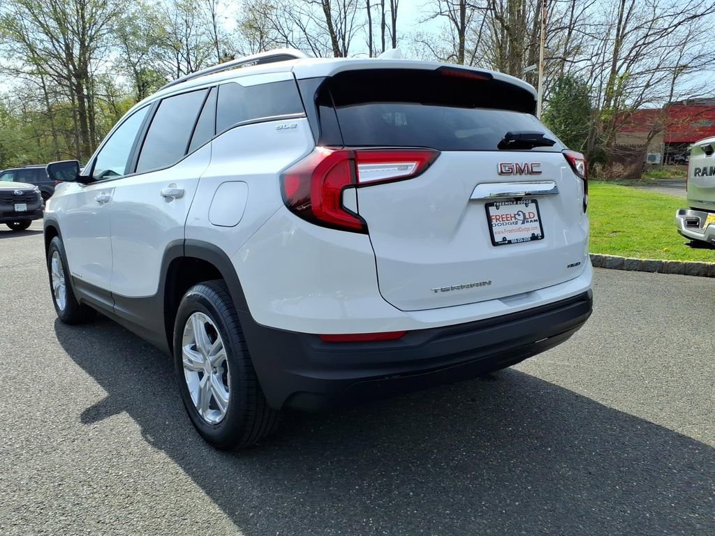 Used 2022 GMC Terrain SLE w/ Driver Convenience Package image 21