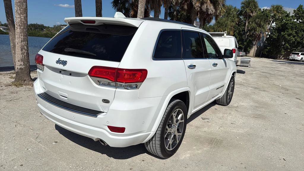 Used 2019 Jeep Grand Cherokee Overland RWD image 9