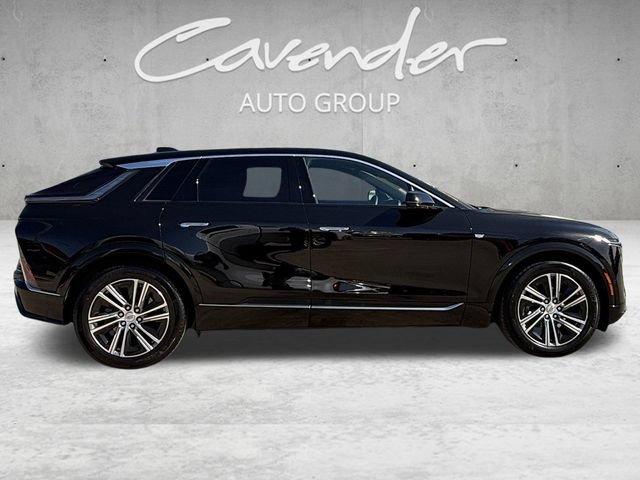 Certified 2024 Cadillac Lyriq Luxury RWD image 17