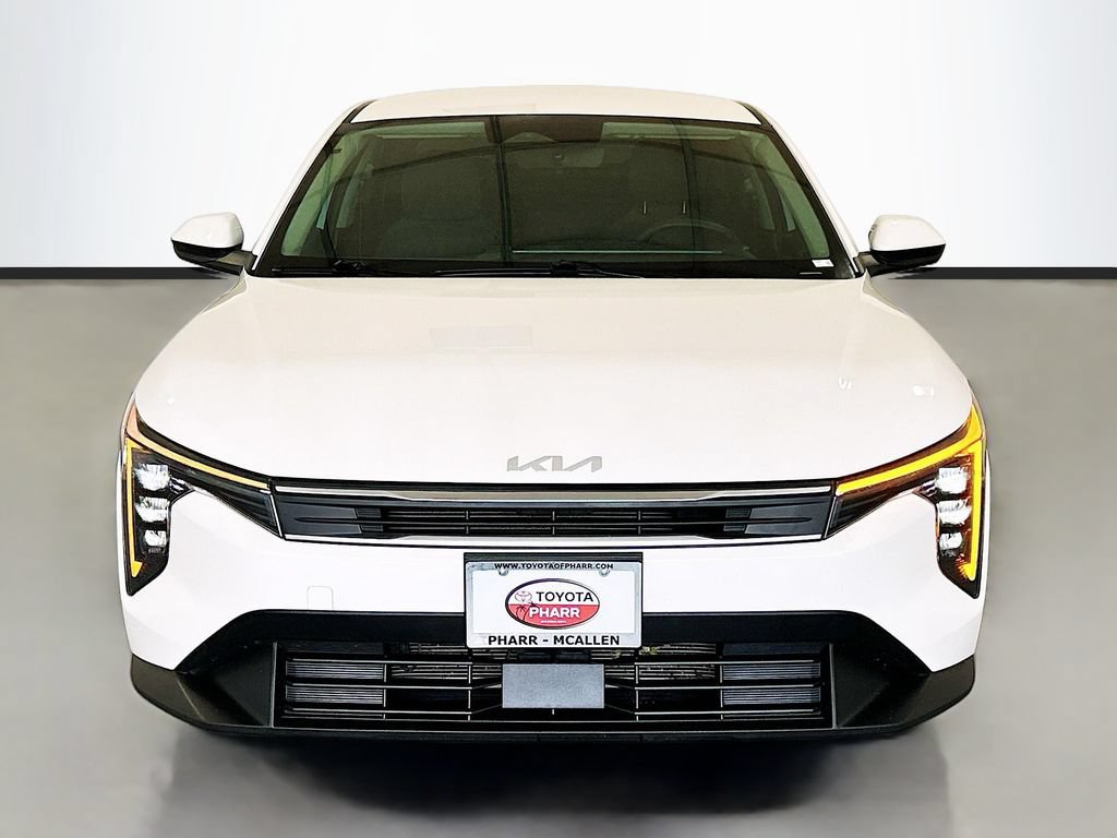 Used 2025 Kia K4 FWD image 2