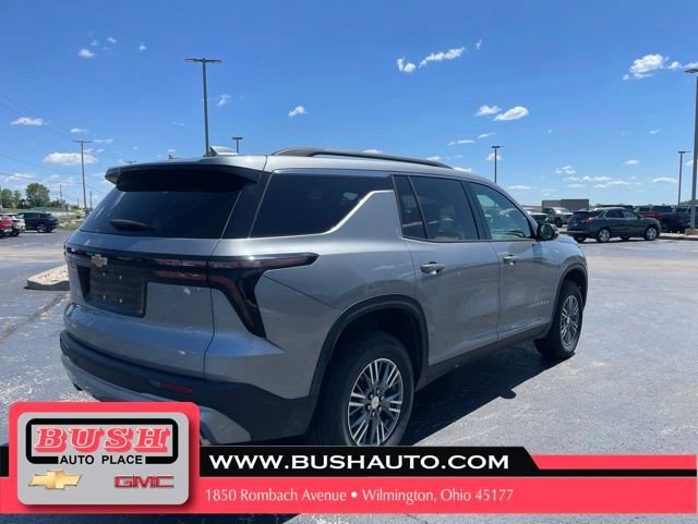 Used 2026 Chevrolet Traverse LT AWD/4WD image 7