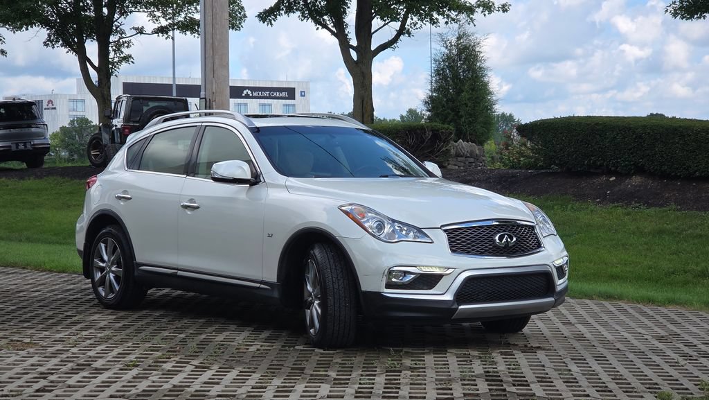 Used 2017 INFINITI QX50 AWD w/ Premium Package image 4