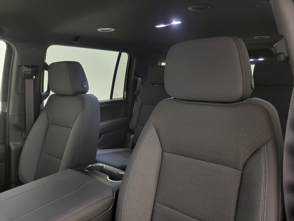 New 2026 Chevrolet Suburban LS image 28