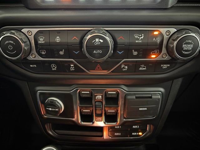 Used 2022 Jeep Wrangler Unlimited Sahara image 20