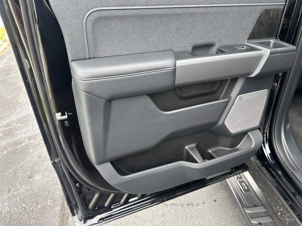 New 2025 Ford F350 Lariat w/ Lariat Ultimate Package image 43