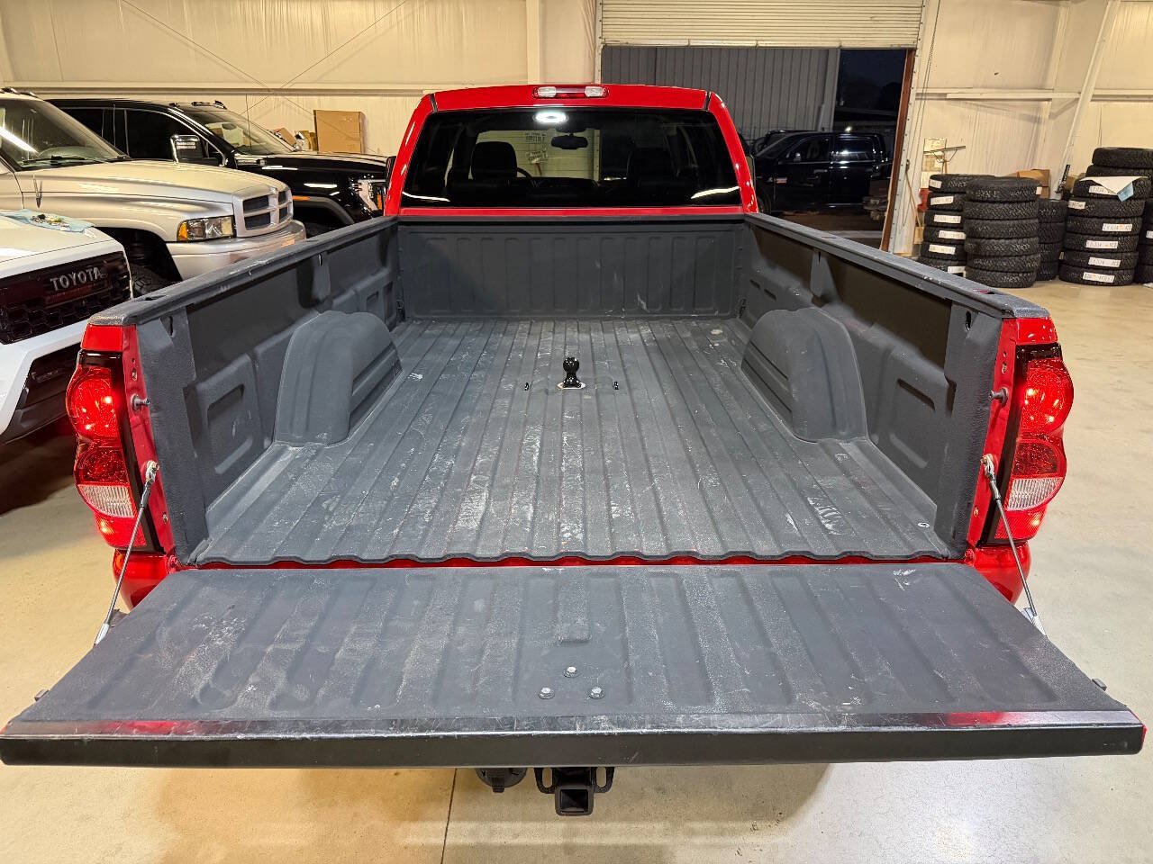 Used 2006 Chevrolet Silverado 3500 LT w/ Heavy-Duty Power Package AWD/4WD image 19