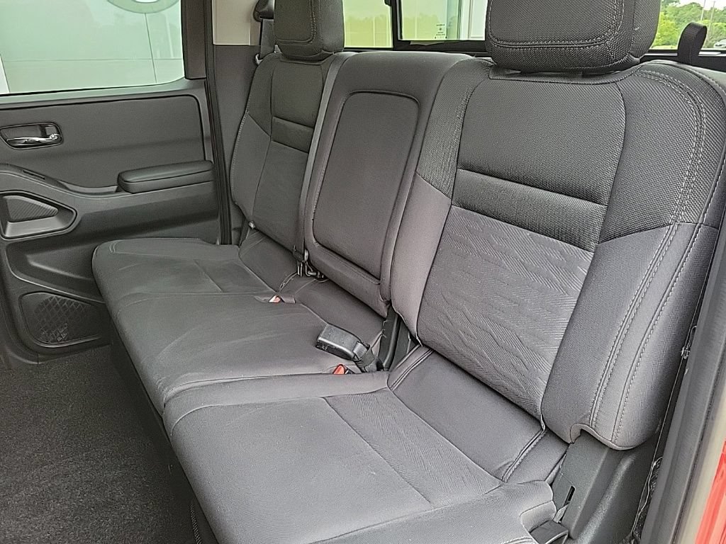 Certified 2024 Nissan Frontier SV w/ SV Convenience Package AWD/4WD image 12