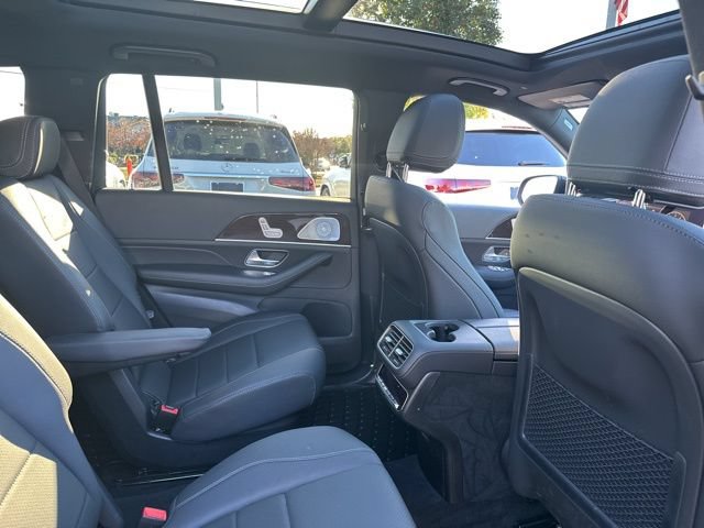 Certified 2025 Mercedes-Benz GLS 450 4MATIC image 27
