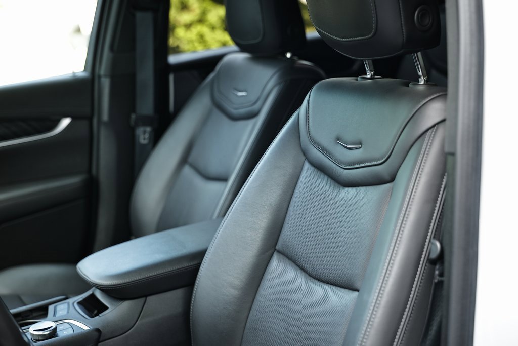 Used 2024 Cadillac XT6 Premium Luxury w/ Technology Package image 23