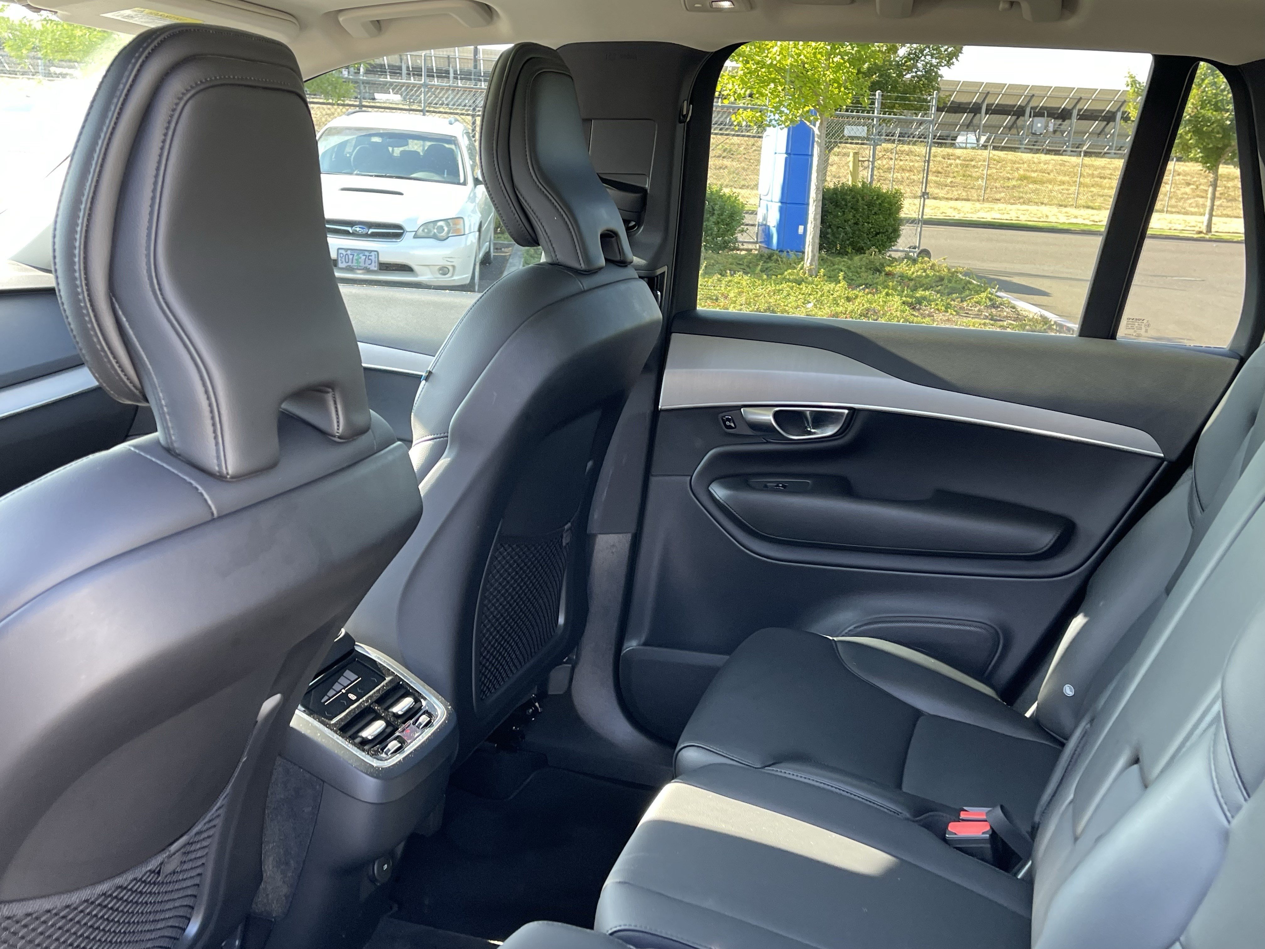 Used 2023 Volvo XC90 B5 Core AWD/4WD image 14
