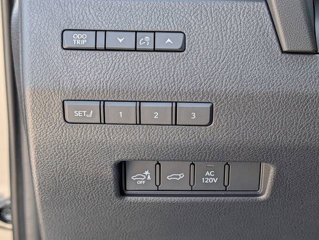 Used 2026 Lexus GX 550 image 25