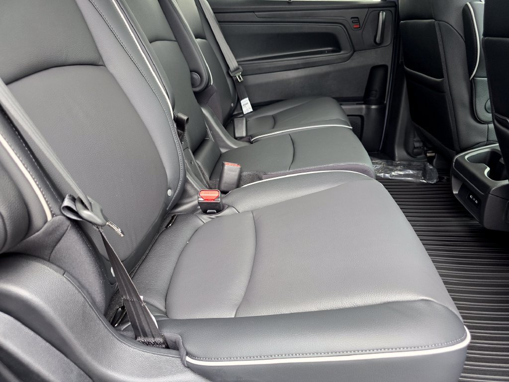 New 2027 Honda Odyssey Touring image 12