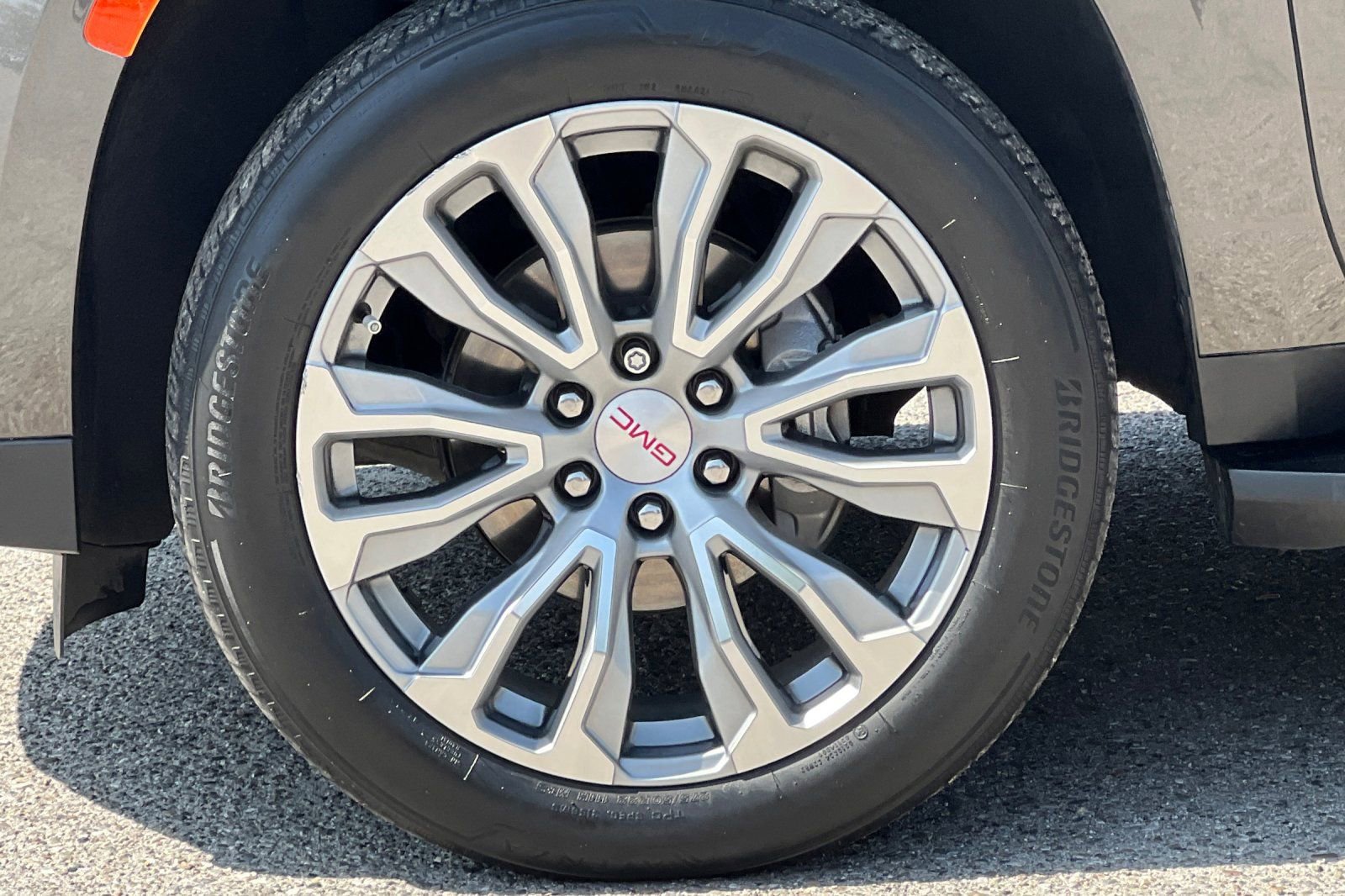 Used 2021 GMC Yukon XL Denali AWD/4WD image 28