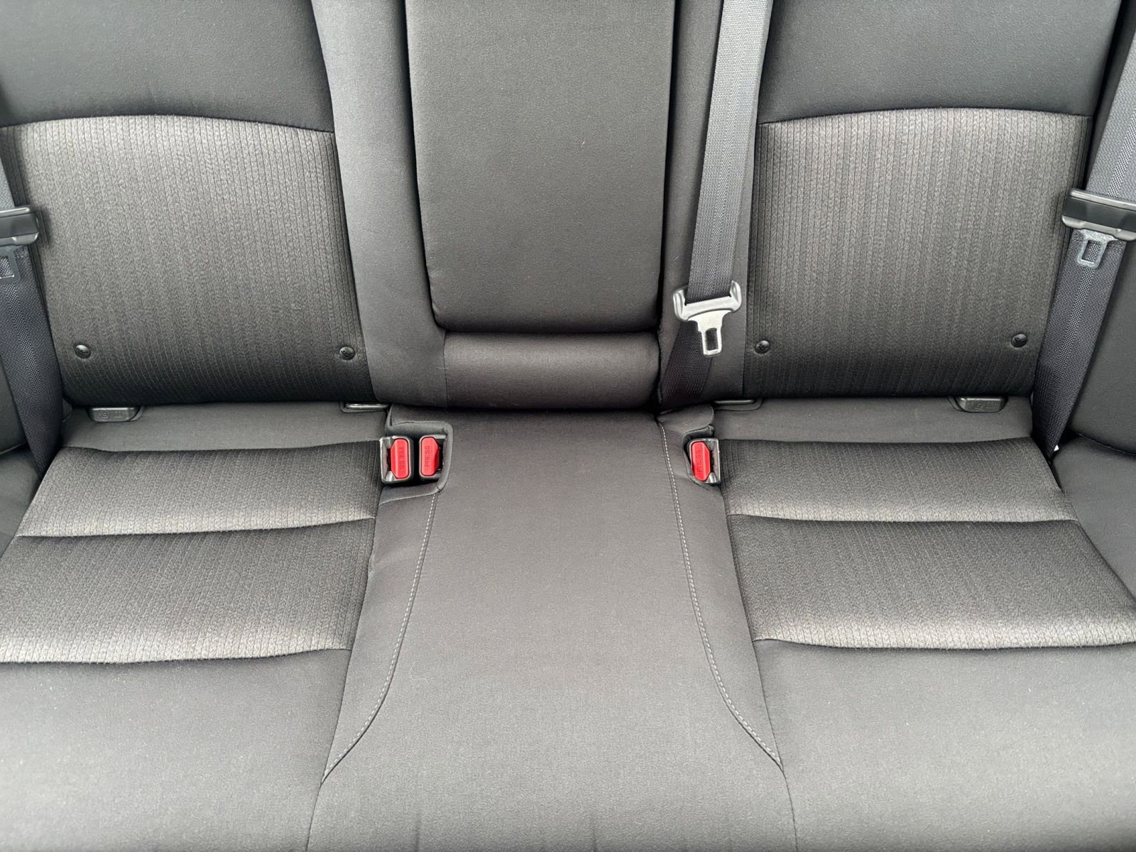 Used 2025 Nissan Altima 2.5 SV FWD image 38