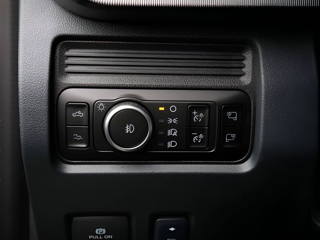 Used 2025 Ford F450 Platinum image 20