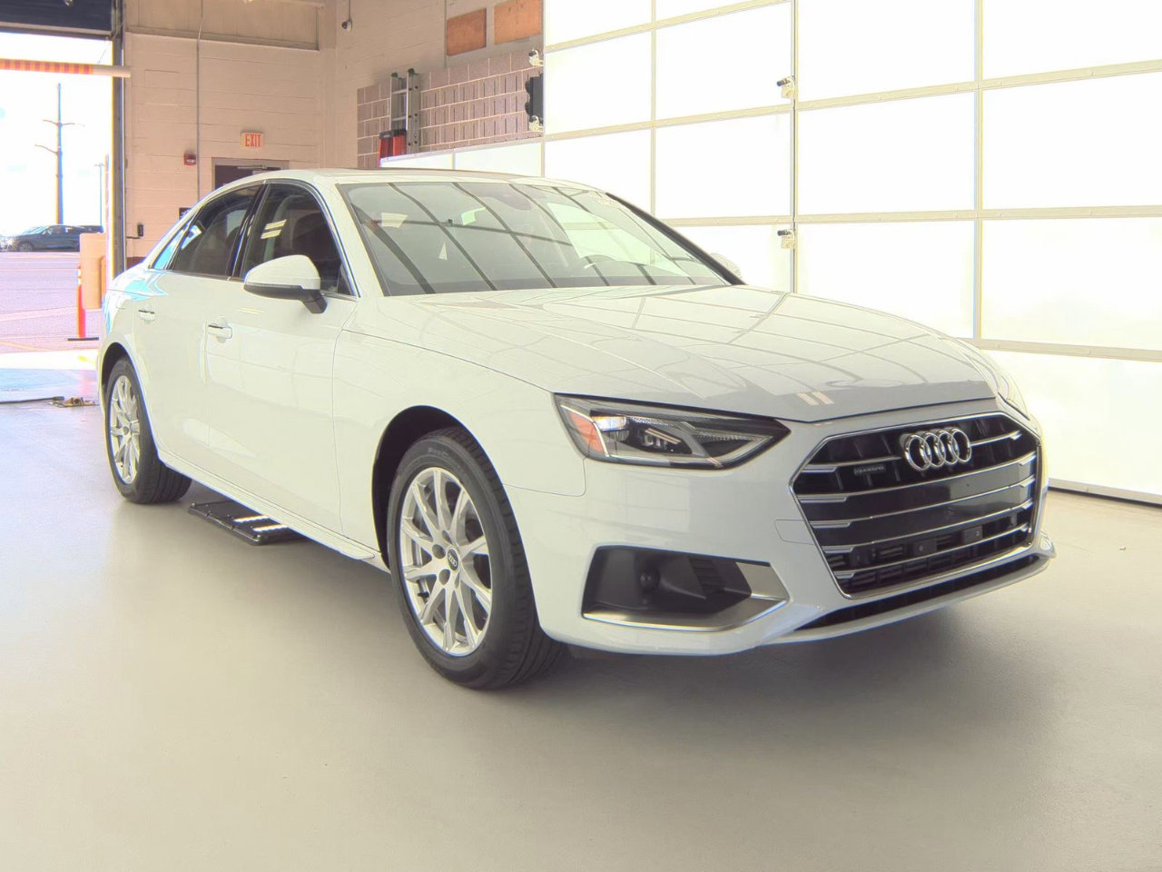 Used 2022 Audi A4 2.0T Premium image 1
