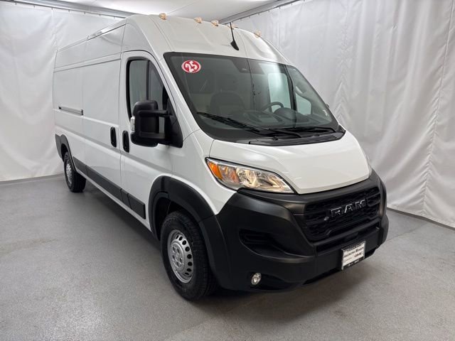 Used 2025 RAM ProMaster 2500 w/ Convenience Group image 1