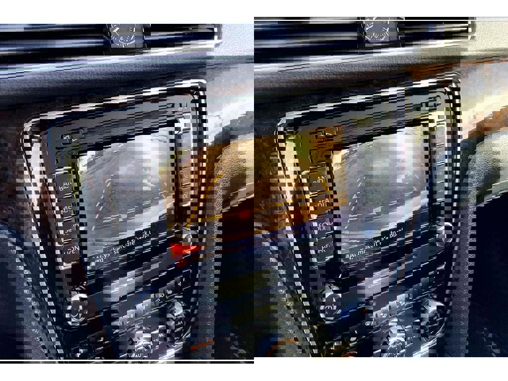 Used 2014 Volkswagen Passat TDI SEL Premium image 23