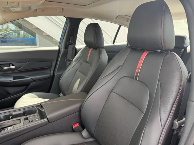 New 2026 Nissan Sentra SR w/ SR Premium Package FWD image 16