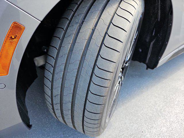 New 2025 BMW i7 M70 image 34