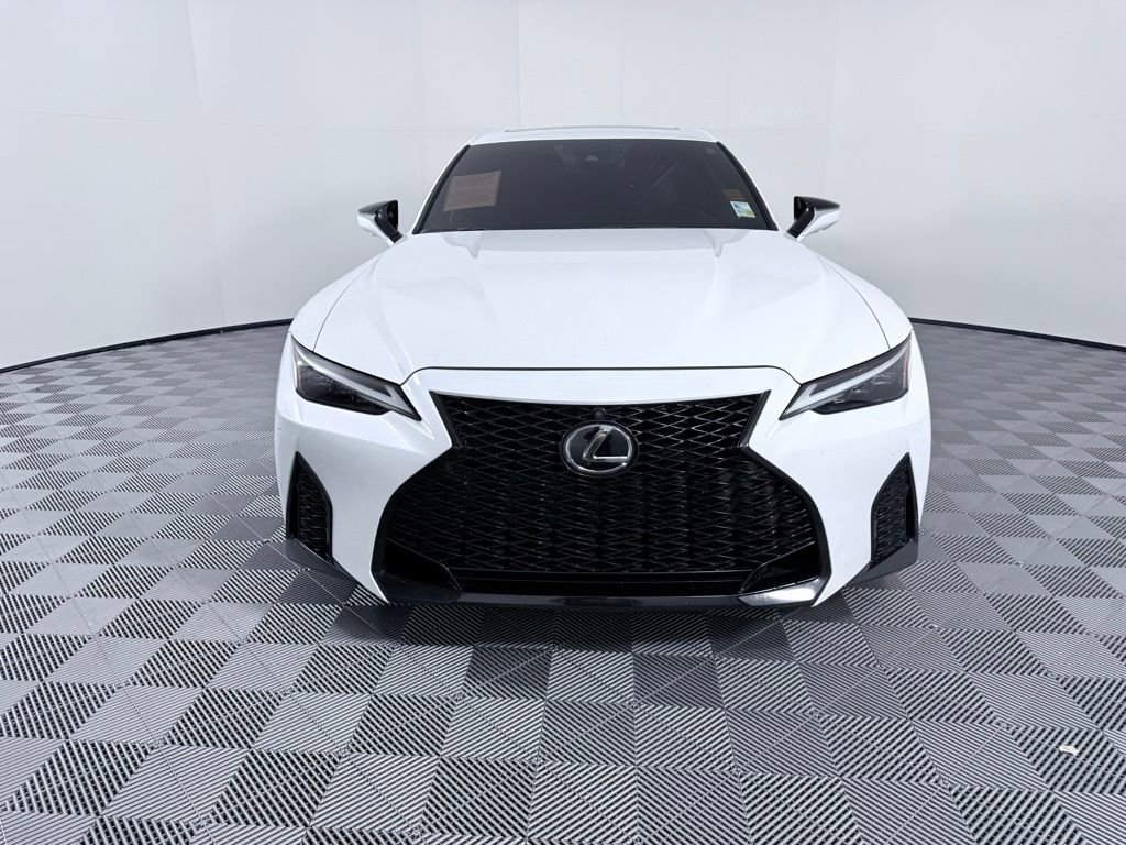 Used 2023 Lexus IS 500 image 3