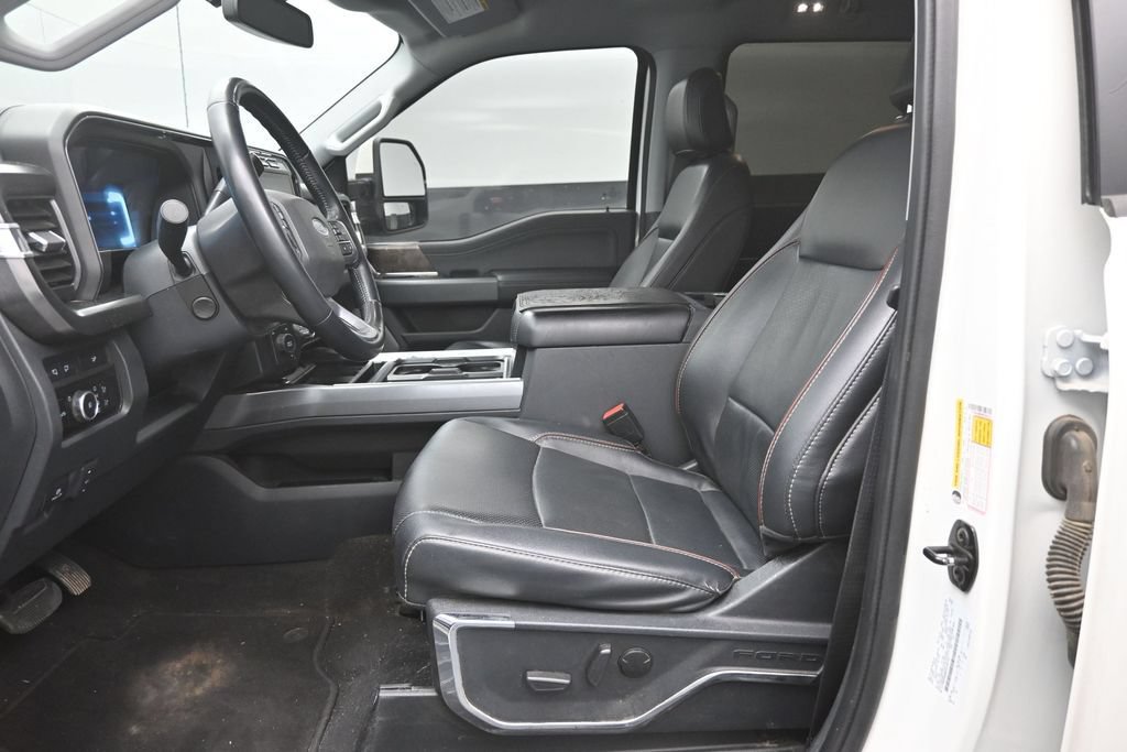 Used 2023 Ford F350 Lariat w/ Sport Appearance Package AWD/4WD image 18