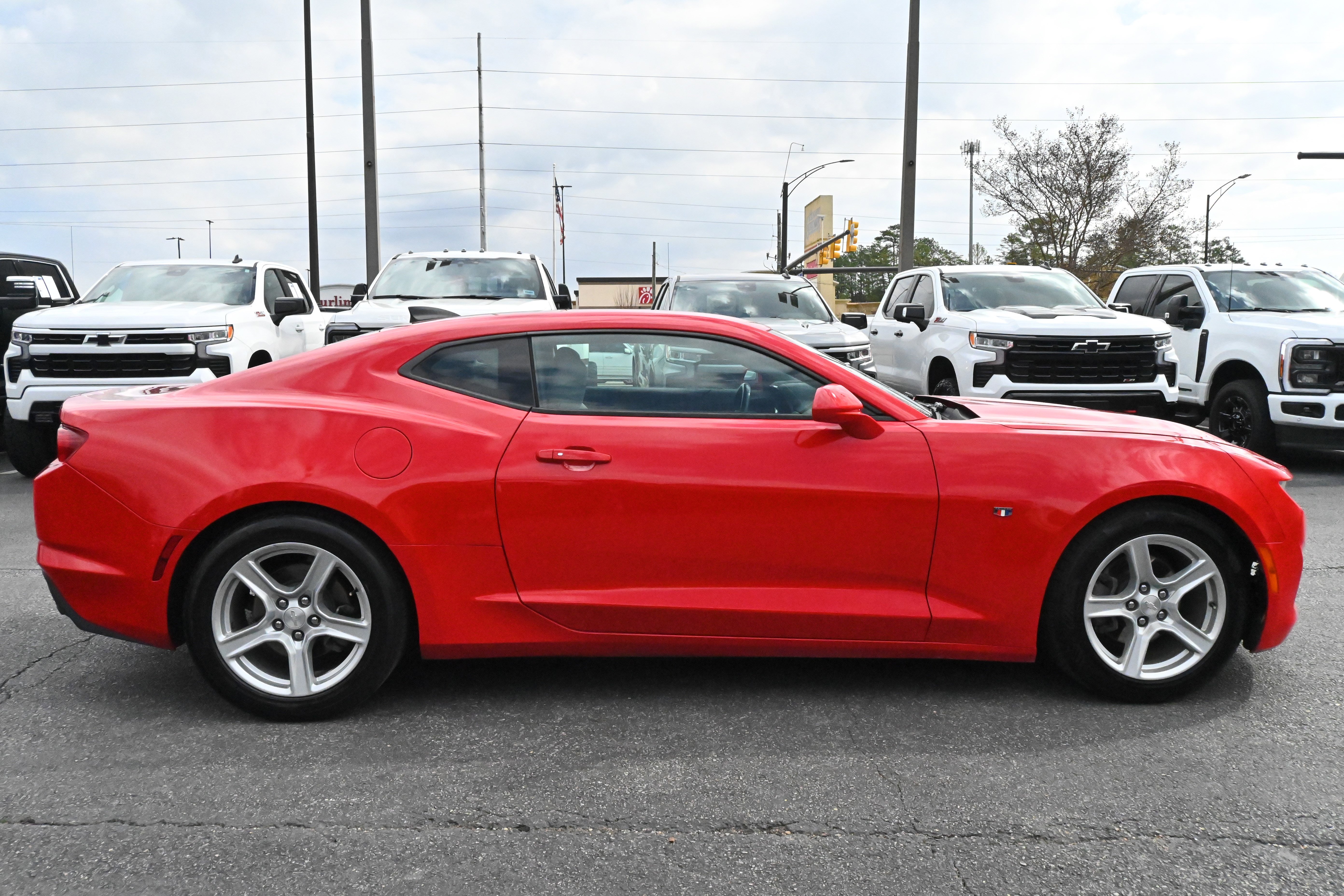 Used 2023 Chevrolet Camaro LT image 15