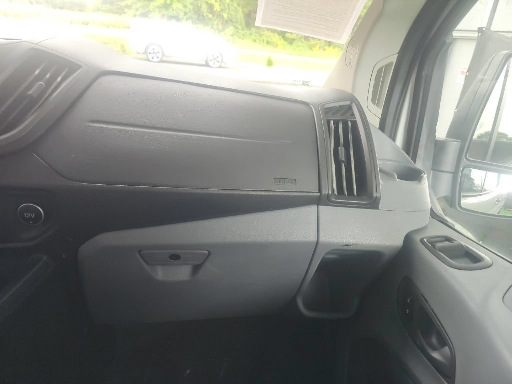 Used 2018 Ford Transit 250 130 Low Roof RWD image 20