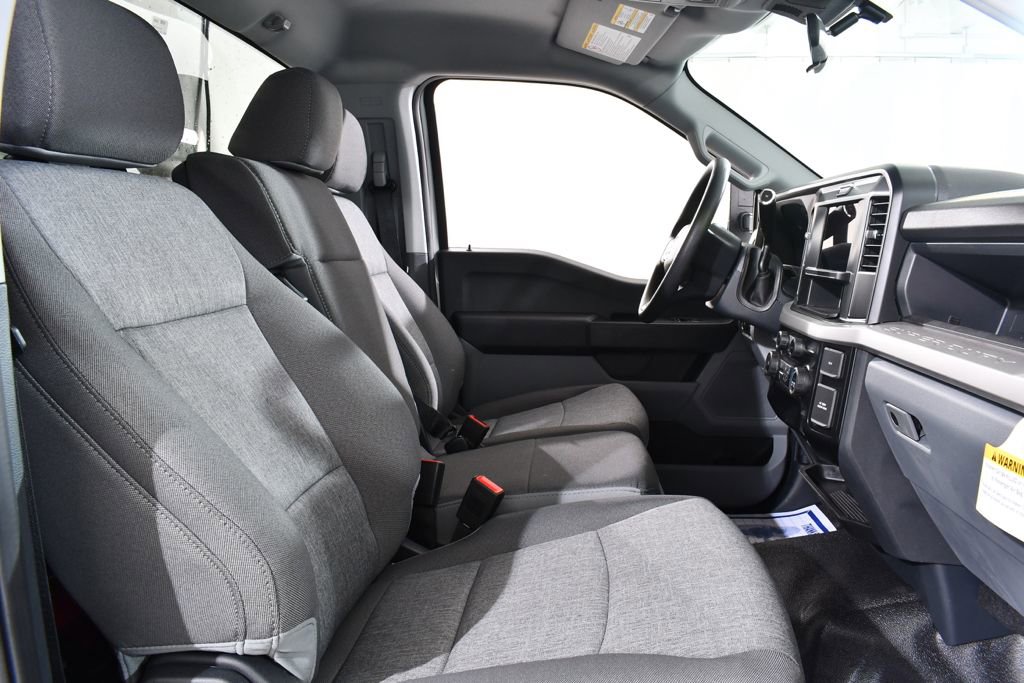 New 2025 Ford F550 4x4 Regular Cab Super Duty image 15