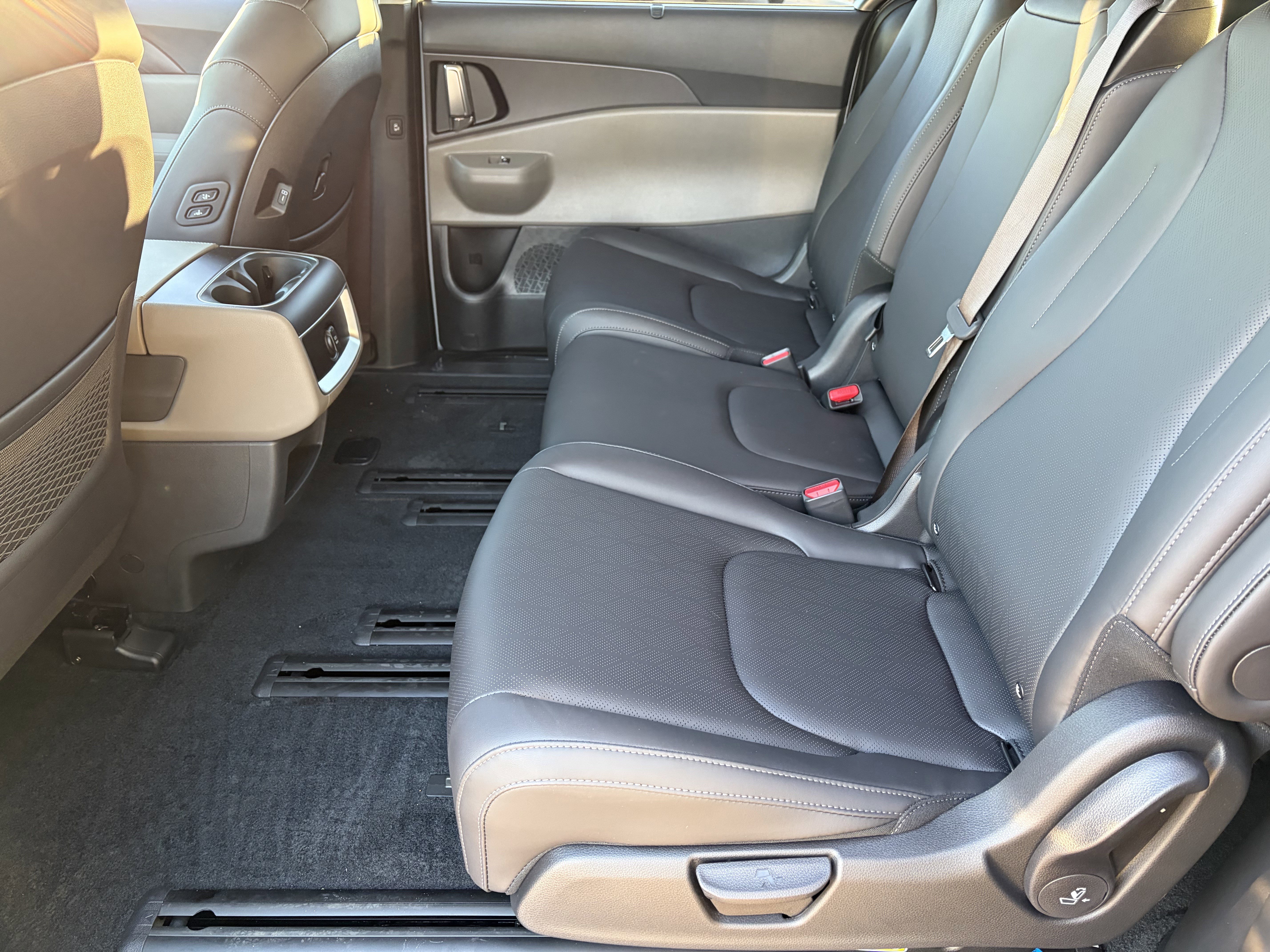 New 2026 Kia Carnival EX image 15