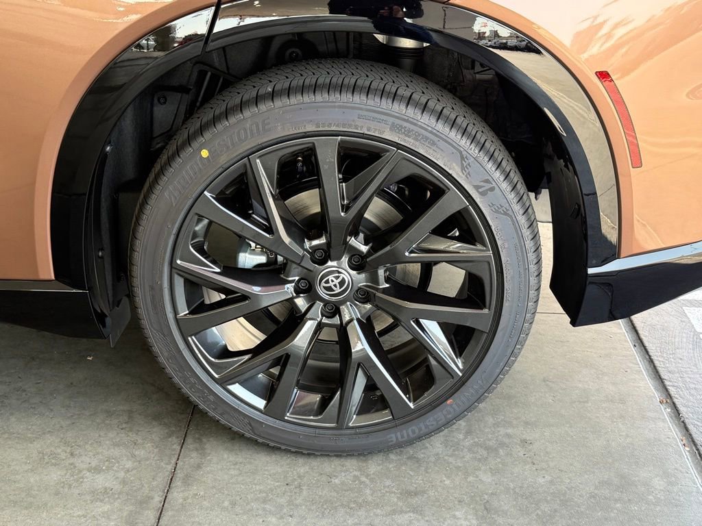 New 2025 Toyota Crown Signia image 14