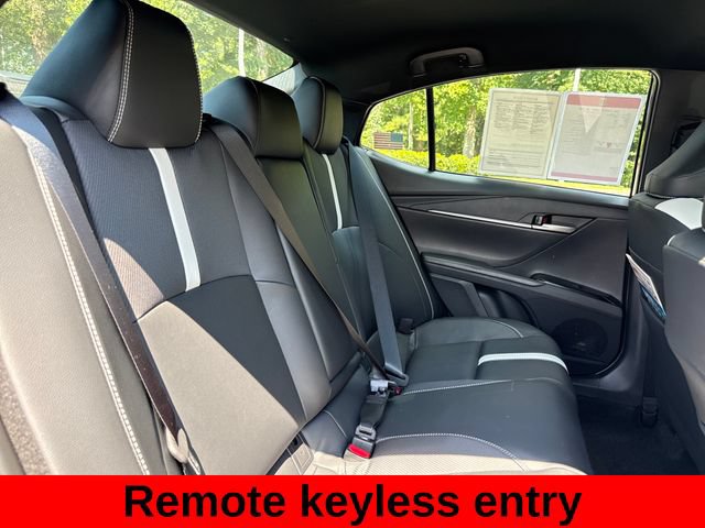 Used 2026 Toyota Camry SE FWD image 23