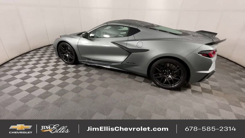 Used 2024 Chevrolet Corvette Z06 image 7