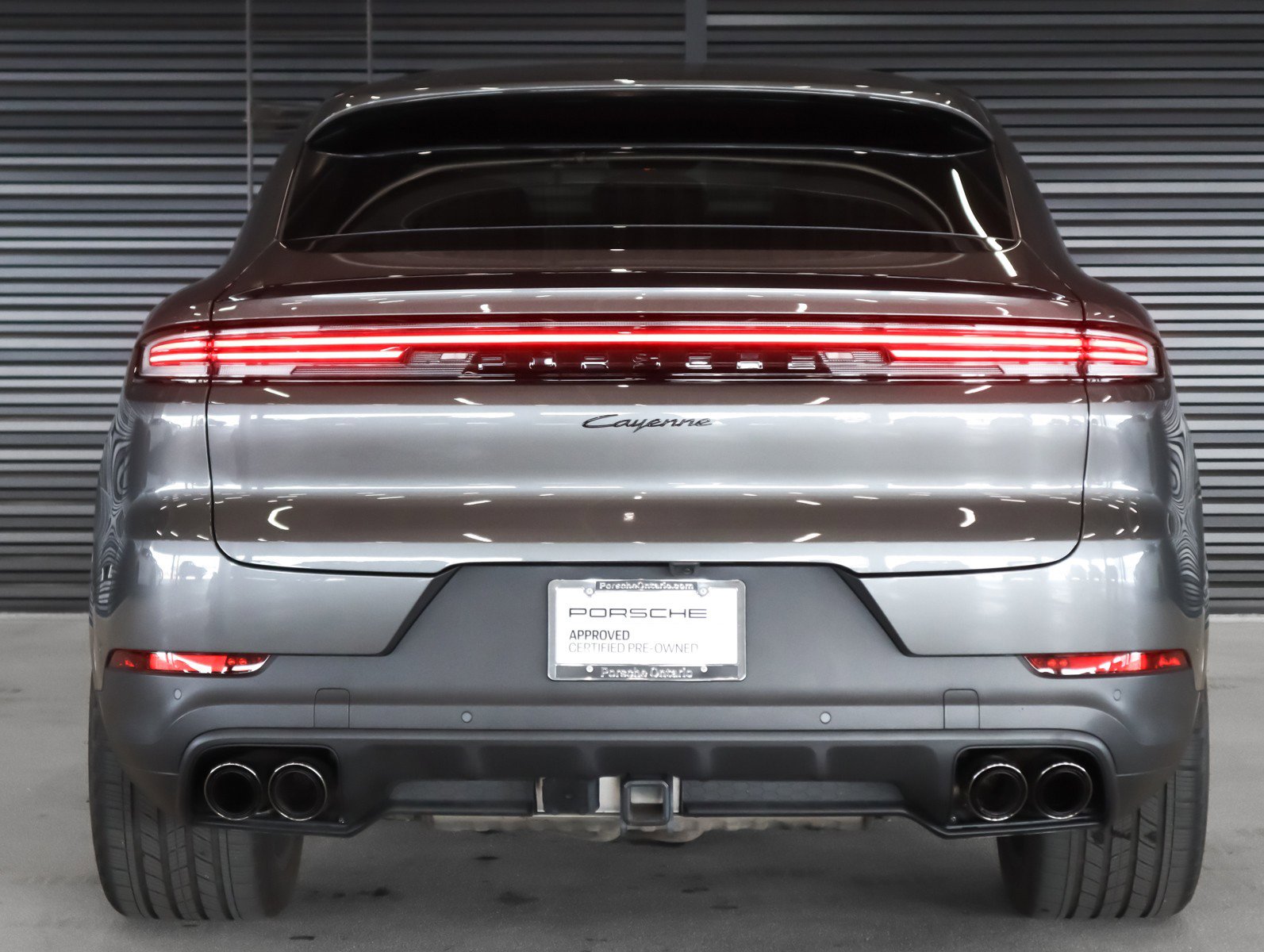 Certified 2025 Porsche Cayenne Coupe image 9