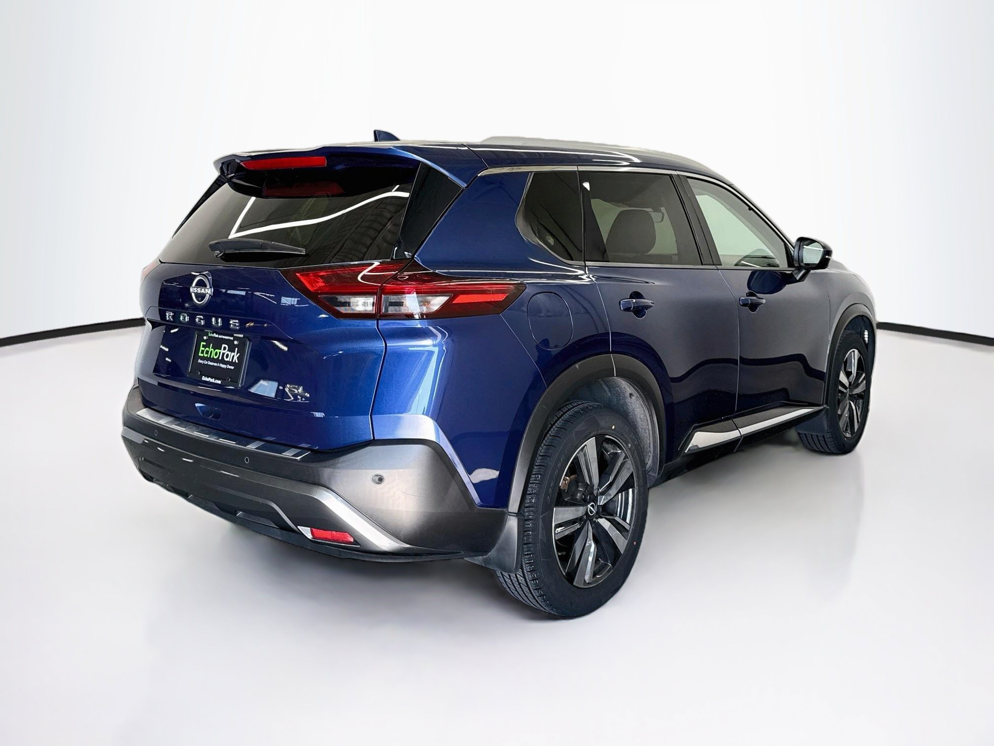 Used 2023 Nissan Rogue SL FWD image 9