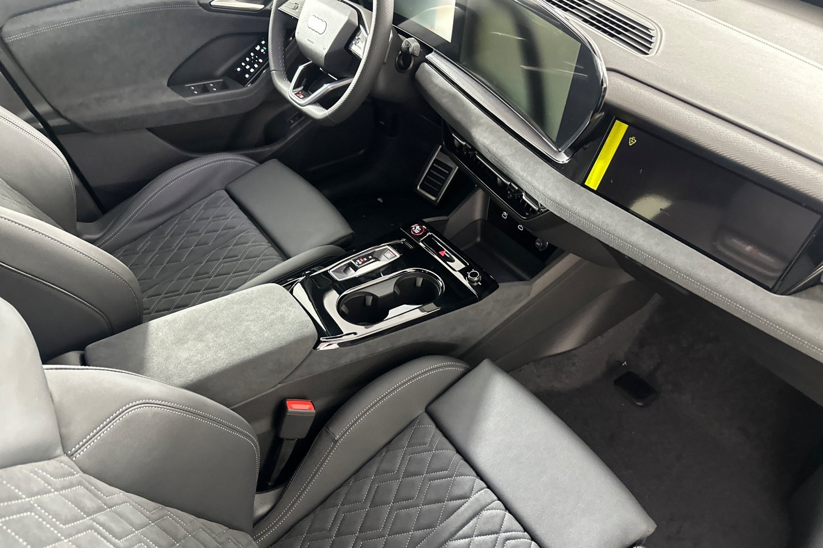 New 2027 Audi SQ6 e-tron Premium Plus AWD/4WD image 15