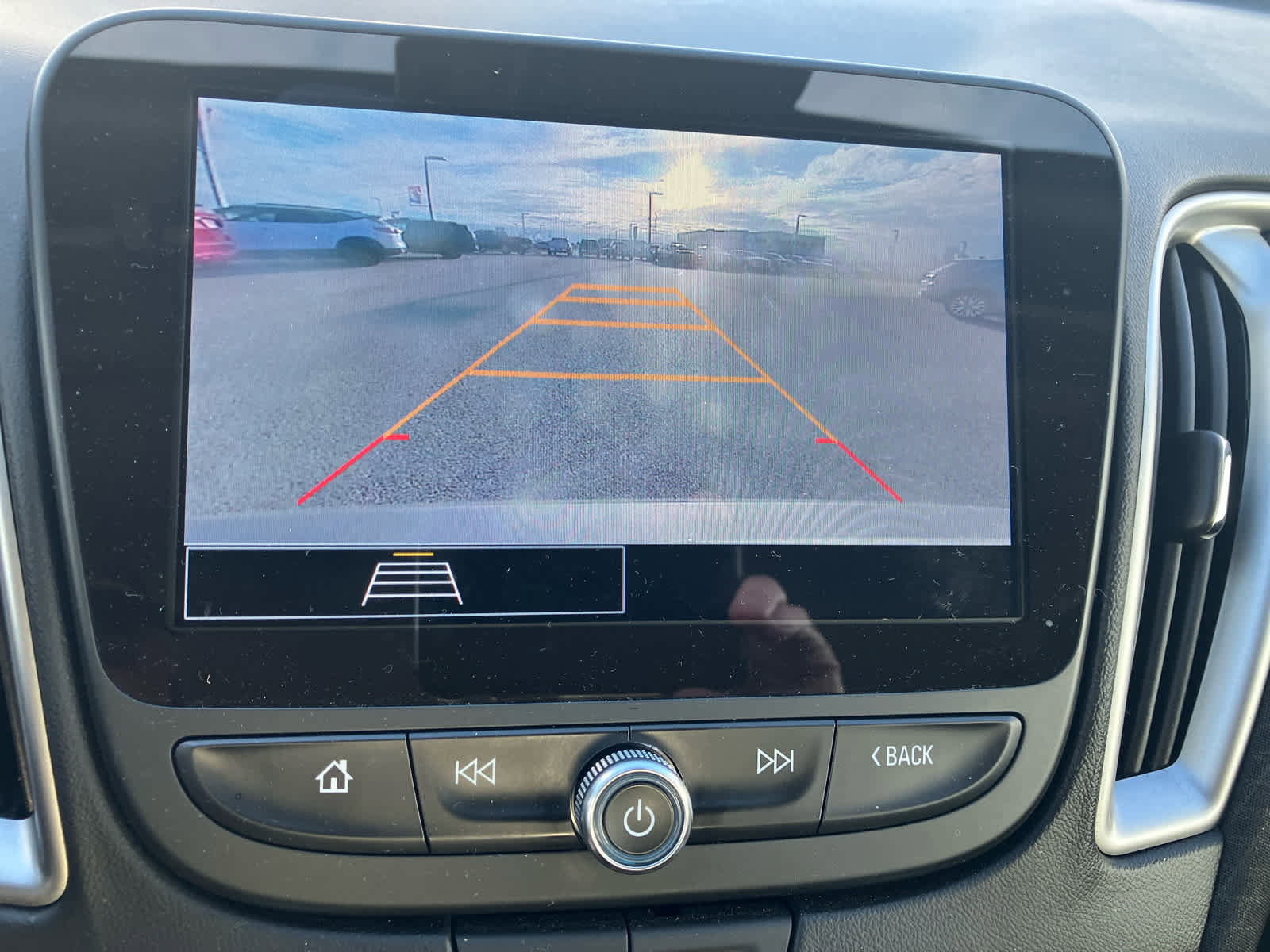 Used 2025 Chevrolet Malibu LT image 21